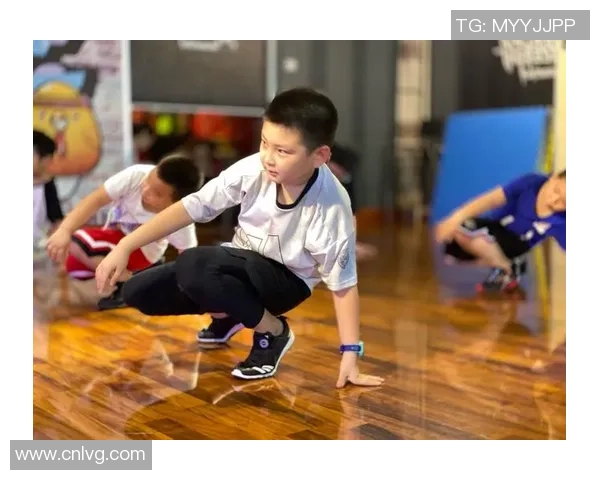 重庆街舞队与北京街舞队赛后复盘分析个人能力的对比与启示