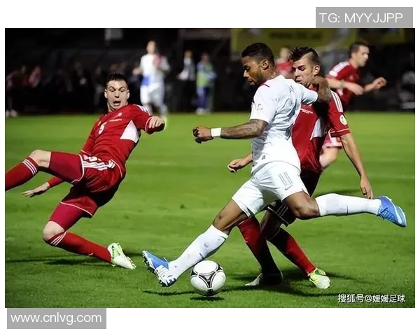 捷克与澳大利亚足球赛精彩直播全程回顾与分析